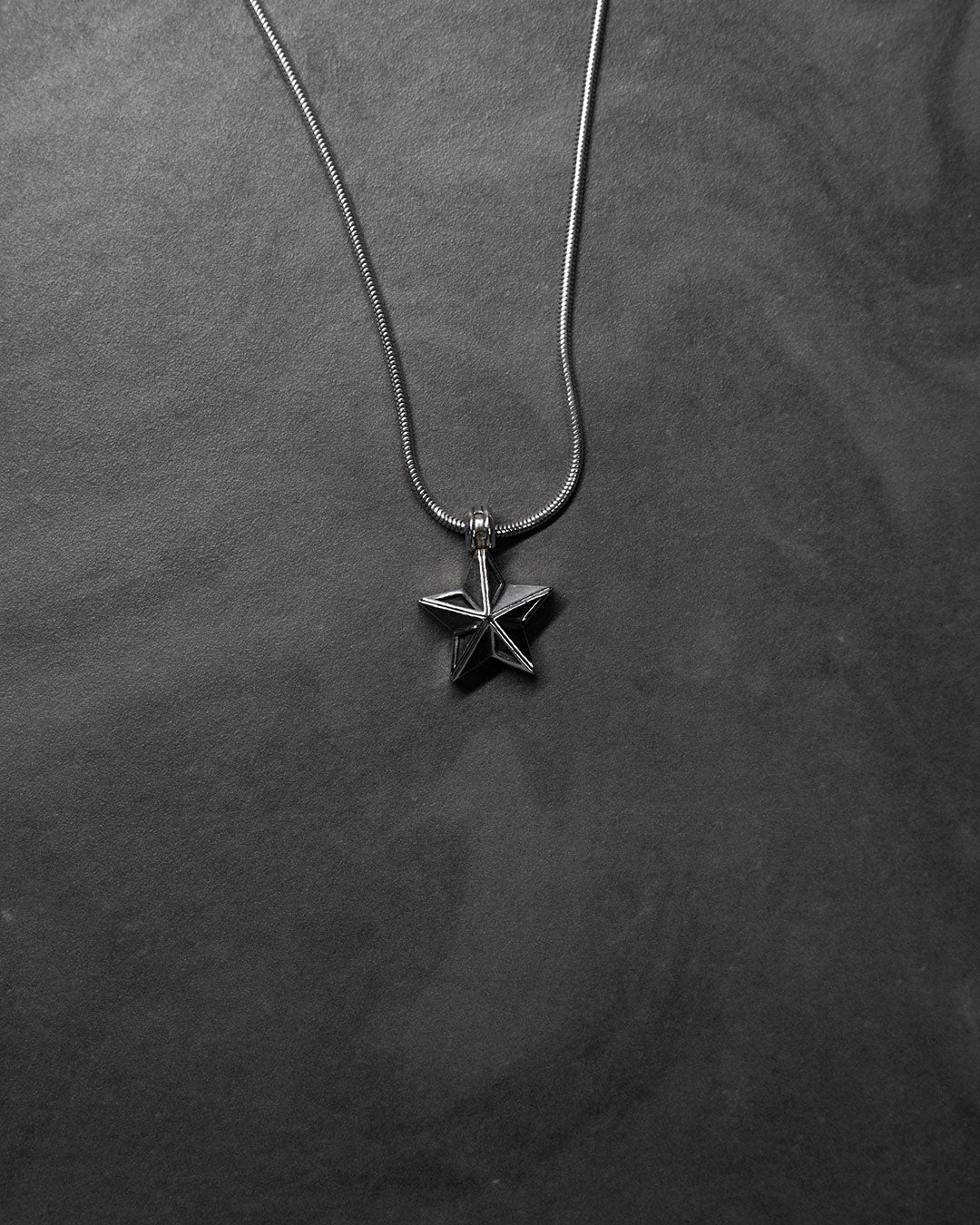 Small Futurism Star Pendant
